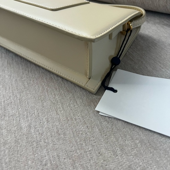 JACQUEMUS authentic new condition bag w tags and COA! Still current! Make OFFER - Picture 11 of 13